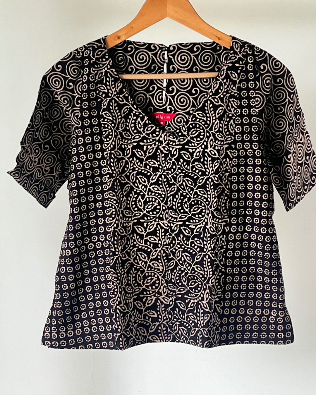 Maya Top - black block