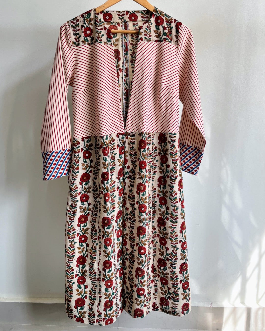 Mridul Jacket - Off White Flower Block Print with Stripes