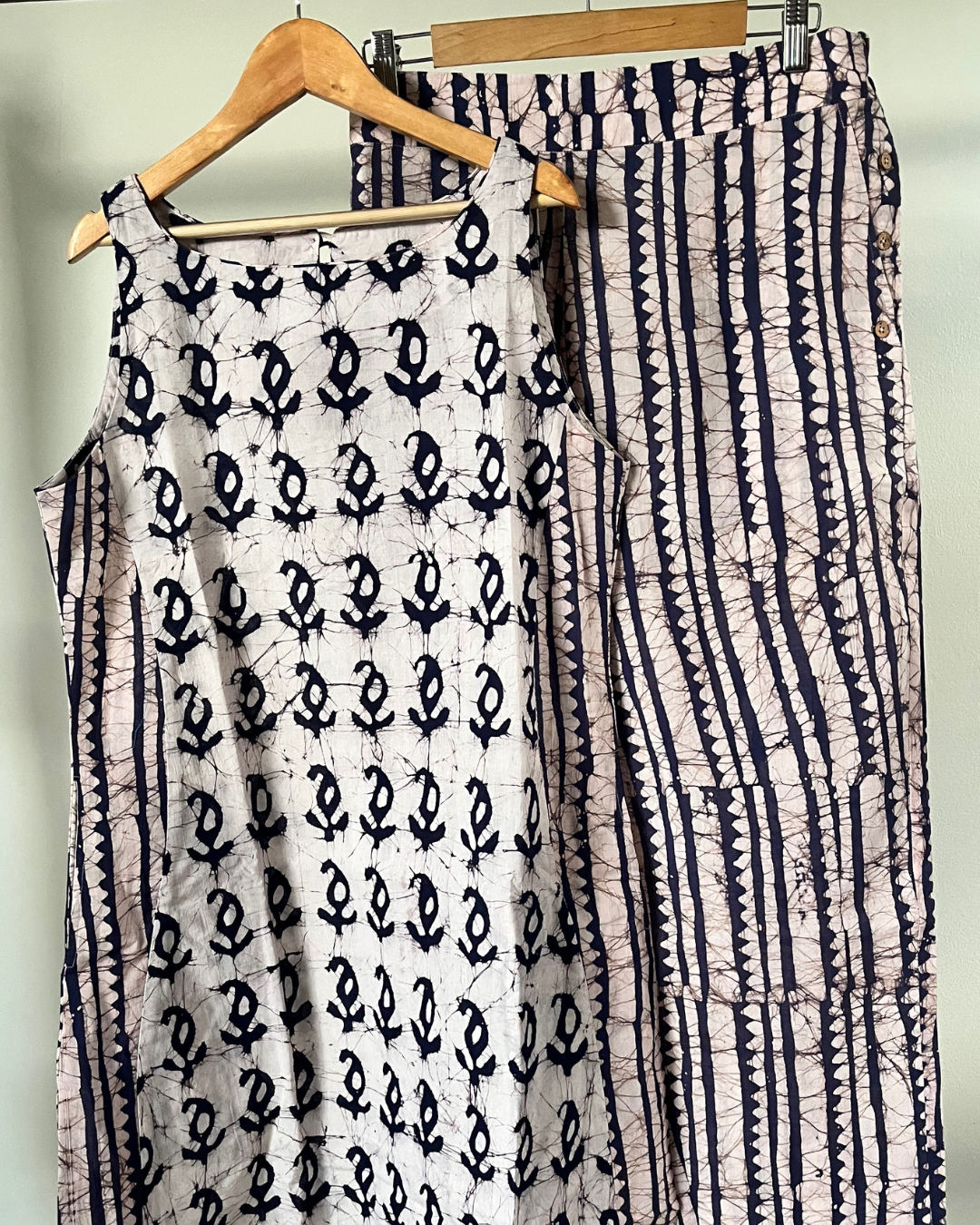 Amrit Kurta and Sail edit pants -block print