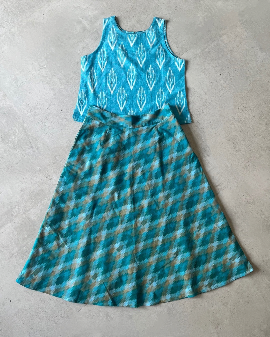 Azure set - Nila skirt and ikkat top