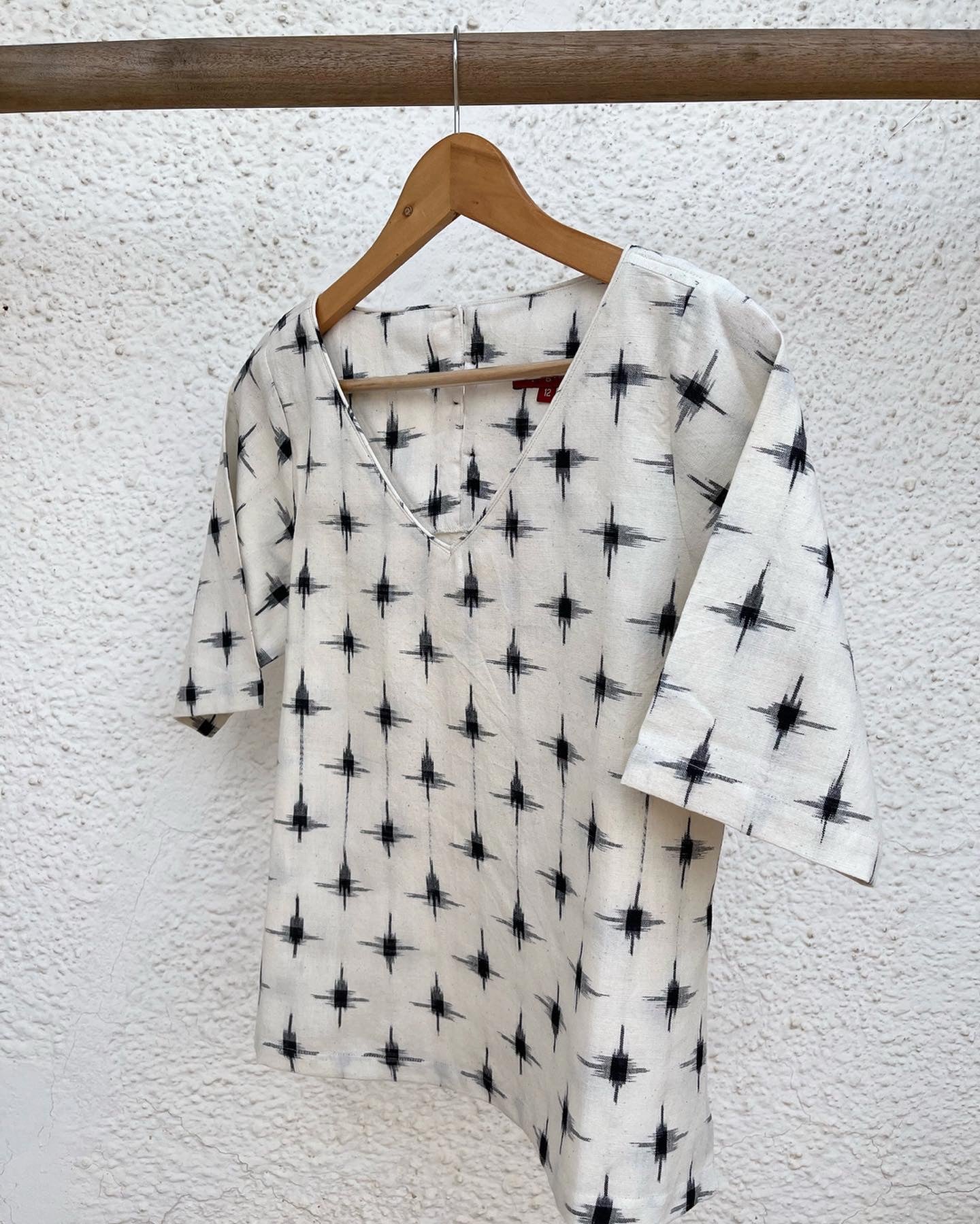 Maya Top - White Black Ikat