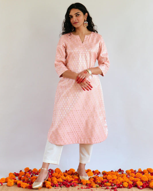 Kusum Kurta