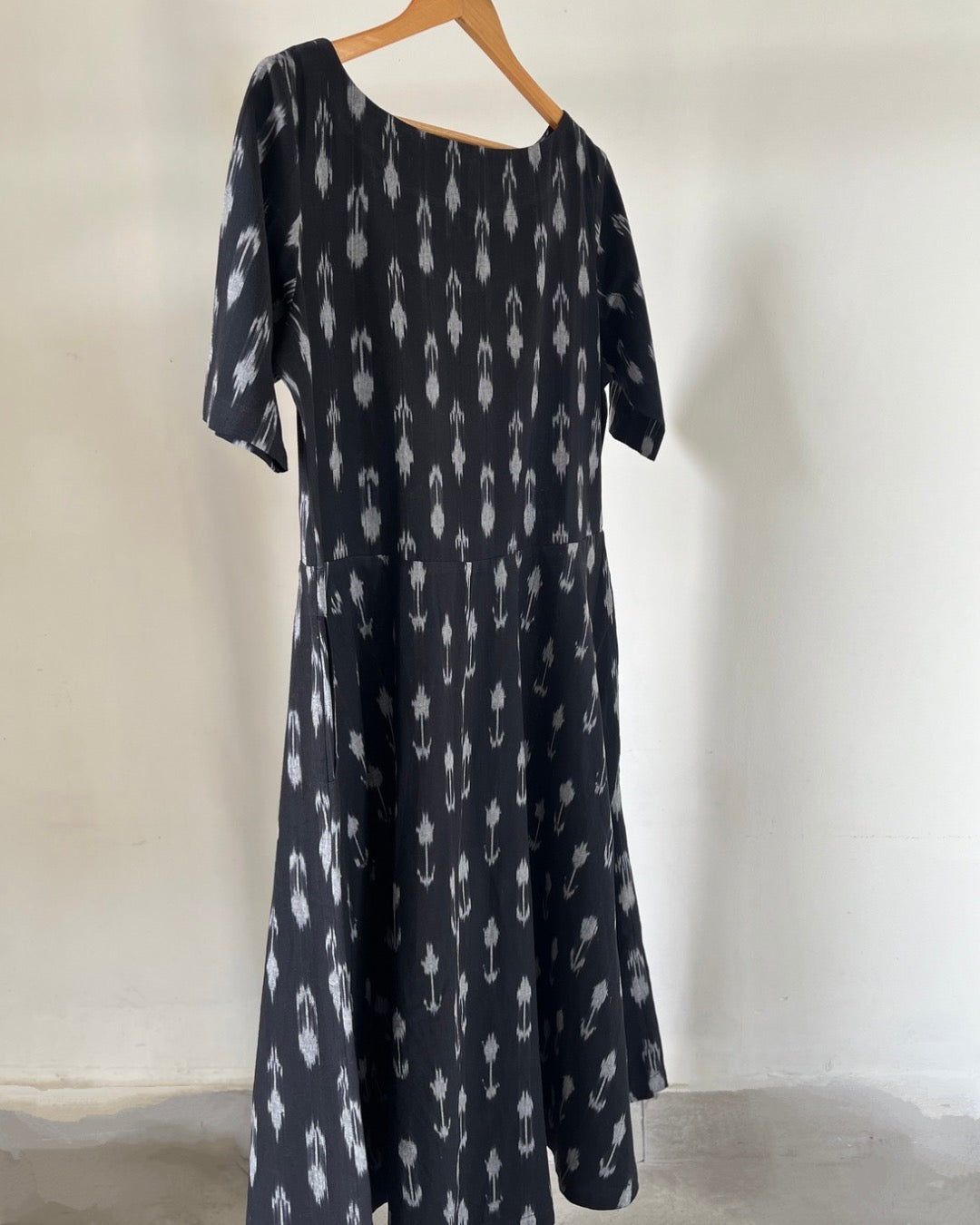 Varada Dress - Black Grey Ikat