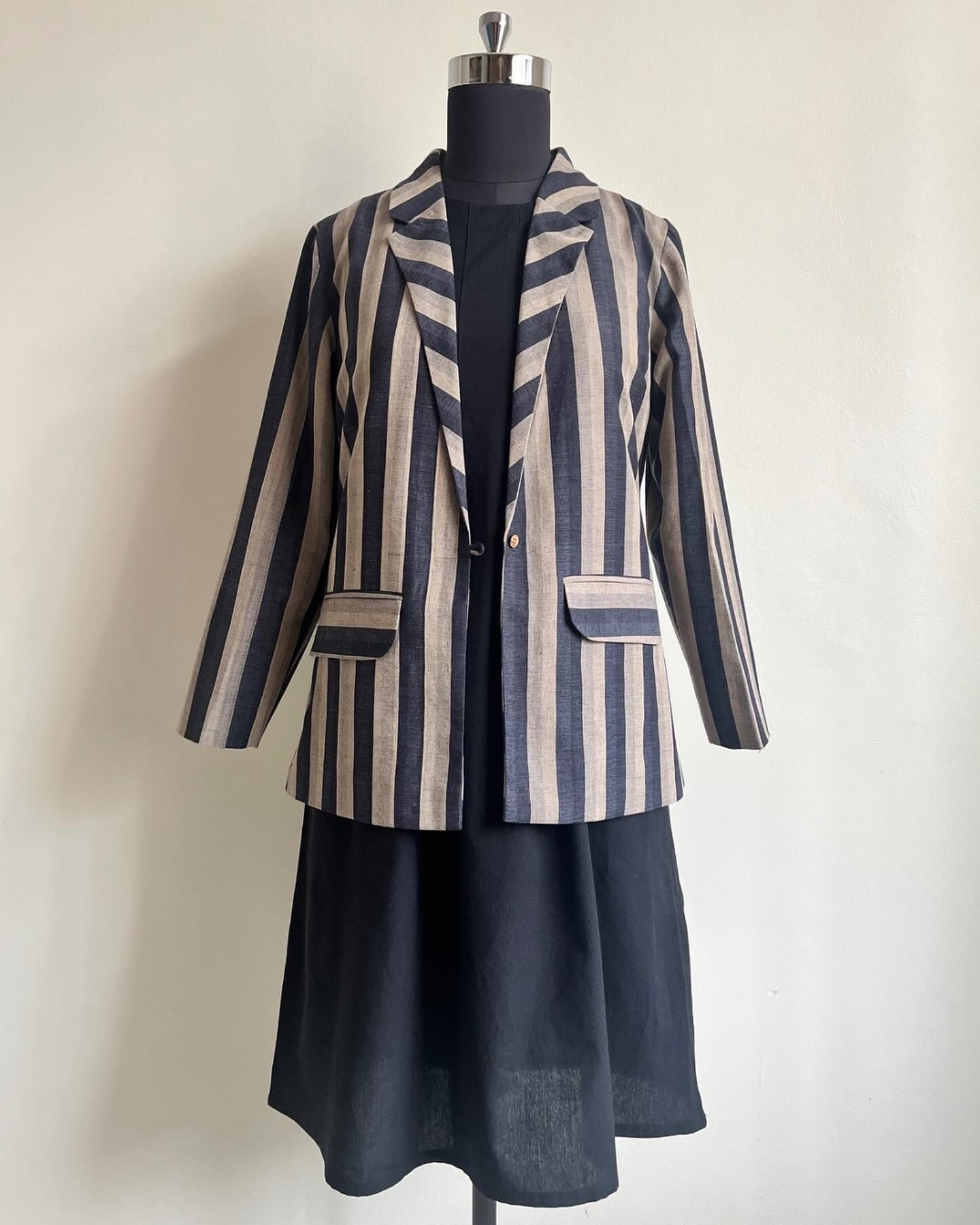 Nadira Blazer - Black Brown Stripes