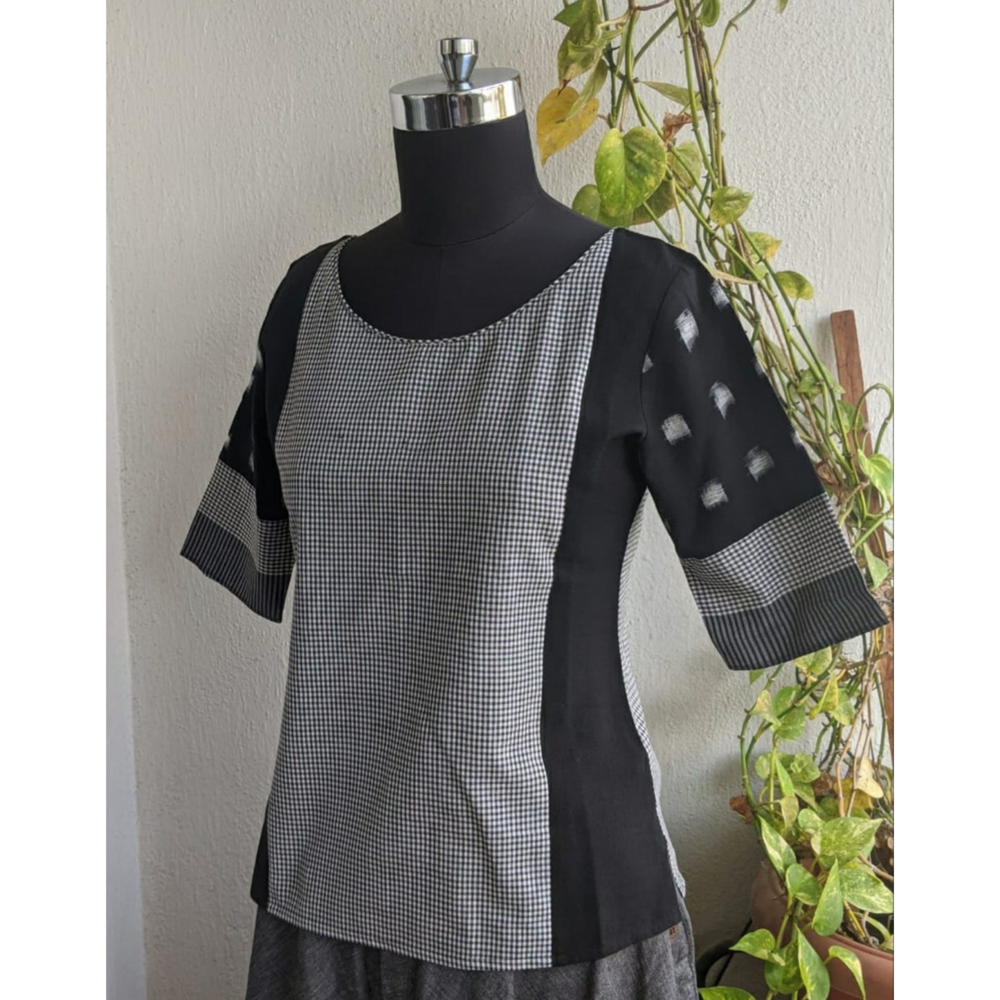 Antara Top - Black white cotton